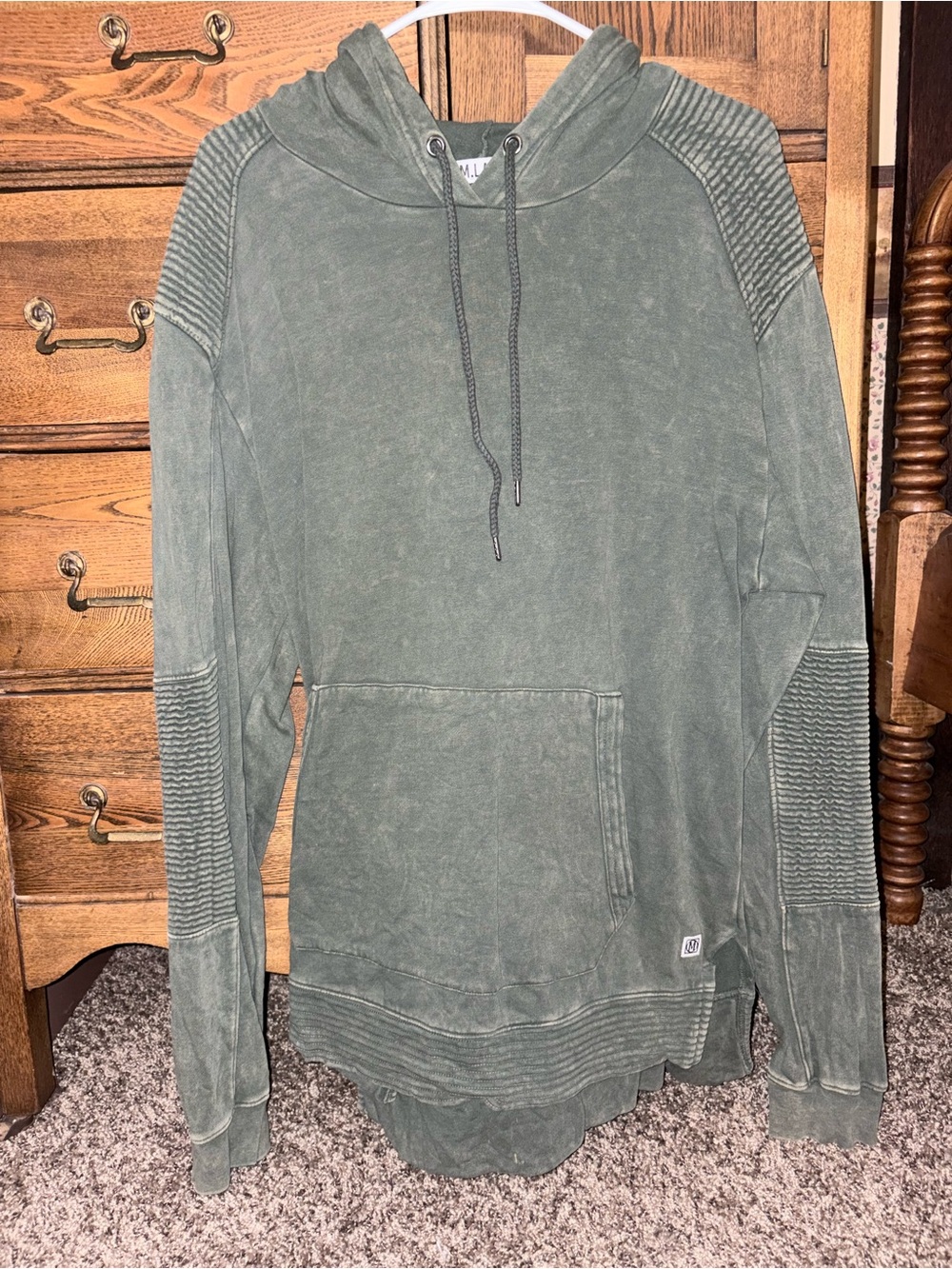 Men's Olive Green Pullover Hoodie with Ribbed Shoulder & Sleeve Detail